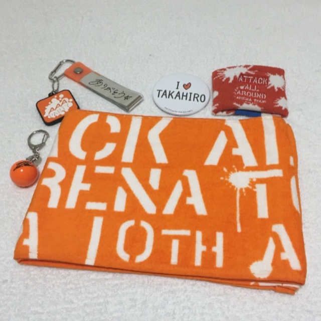 AAA(トリプルエー)のAAA 橙セット3 10thマフラータオル他 エンタメ/ホビーのタレントグッズ(ミュージシャン)の商品写真