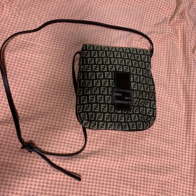 FENDI ショルダーバッグ