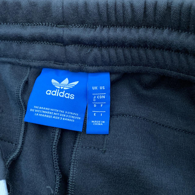 BEAMS(ビームス)の最終値下げ 完売品BEAMS別注 adidas トラックパンツ メンズのパンツ(その他)の商品写真