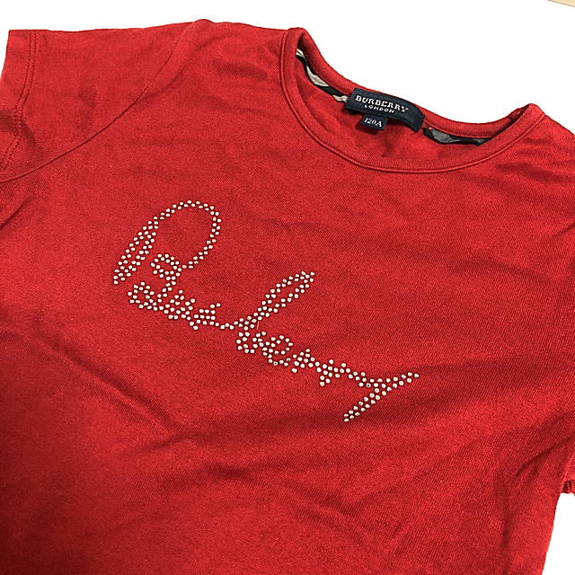 BURBERRY(バーバリー)のバーバリー Tシャツ　カットソー　120cm 日本製 赤　キッズ キッズ/ベビー/マタニティのキッズ服女の子用(90cm~)(Tシャツ/カットソー)の商品写真