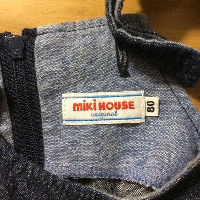 mikihouse(ミキハウス)のミキハウス デニムワンピ 80  送料込 キッズ/ベビー/マタニティのベビー服(~85cm)(ワンピース)の商品写真