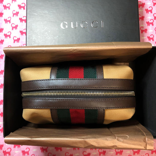 Gucci(グッチ)のグッチ（GUCCI）⭐️ポーチ⭐️新品未使用⭐️シェリーライン レディースのファッション小物(ポーチ)の商品写真