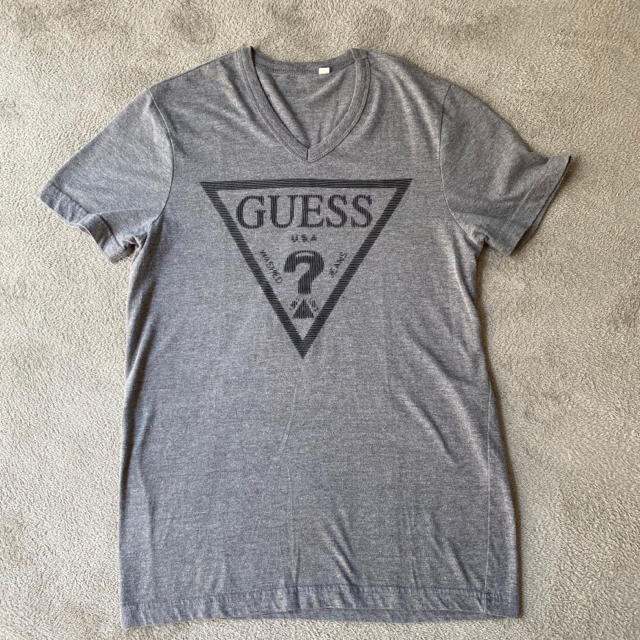 GUESS(ゲス)のGuess Tシャツ　Mサイズ メンズのトップス(Tシャツ/カットソー(半袖/袖なし))の商品写真