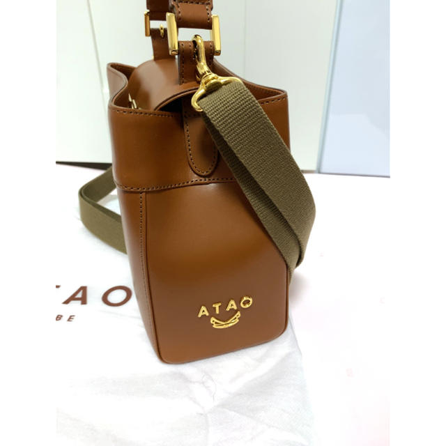ATAO(アタオ)の美品　アタオ  リトルラボMS　ブラウン レディースのバッグ(ショルダーバッグ)の商品写真