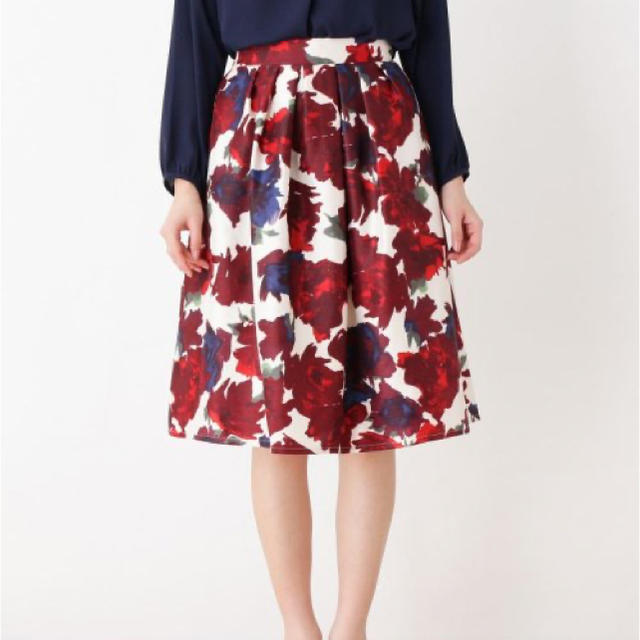 ITS'DEMO(イッツデモ)のシャンタン花柄スカート（イッツデモ） レディースのスカート(ひざ丈スカート)の商品写真