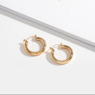 ミラオーウェン(Mila Owen)の14K ゴールド　ルーフピアス　約3センチ(ピアス)