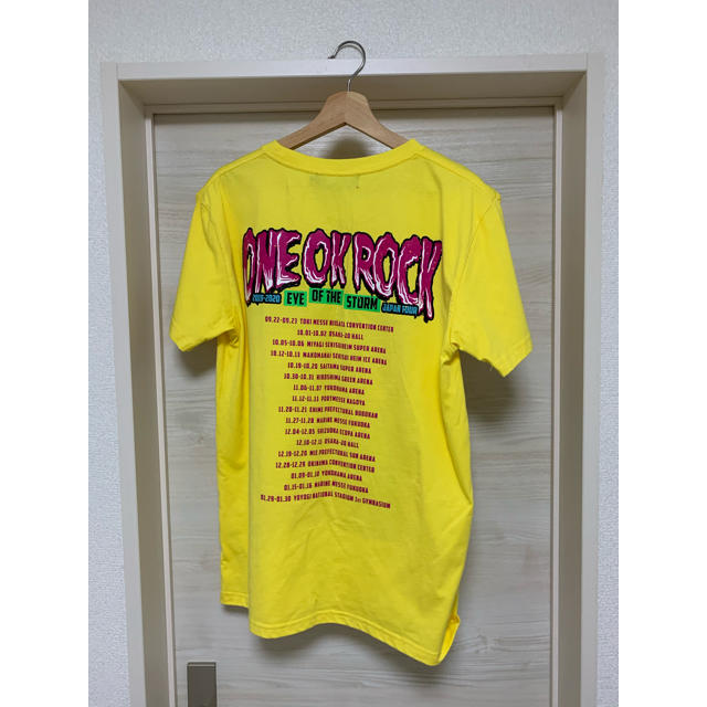 ONE OK ROCK(ワンオクロック)のONE OK ROCK Eye of the Storm TOUR Tシャツ メンズのトップス(Tシャツ/カットソー(半袖/袖なし))の商品写真