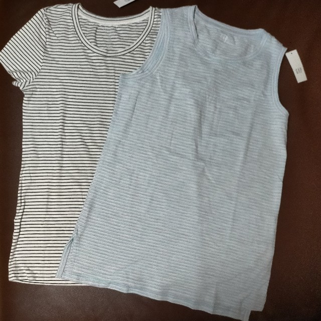 GAP(ギャップ)の新品未使用　GAP タンクトップ　Tシャツ　セット　レディース　XS （M） レディースのトップス(Tシャツ(半袖/袖なし))の商品写真