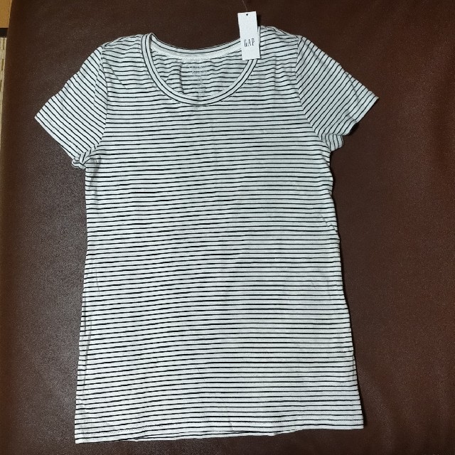 GAP(ギャップ)の新品未使用　GAP タンクトップ　Tシャツ　セット　レディース　XS （M） レディースのトップス(Tシャツ(半袖/袖なし))の商品写真