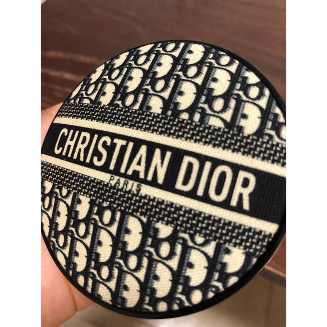 Dior(ディオール)のディオール　スキン　フォーエバー　クッション　0N ニュートラル コスメ/美容のベースメイク/化粧品(ファンデーション)の商品写真