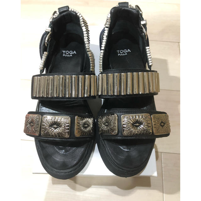 美品】TOGA PULLAサンダル サイズ38 トーガプルラ 靴/シューズ 美品】TOGA PULLAサンダル サイズ38 トーガプルラ 靴/シューズ