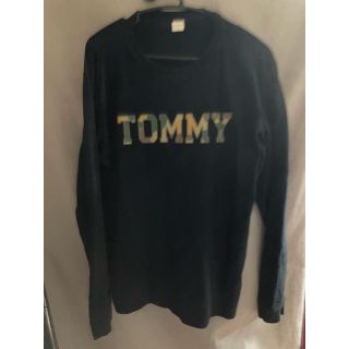 トミー(TOMMY)のTOMMY 黒　長袖　Tシャツ(Tシャツ/カットソー(七分/長袖))