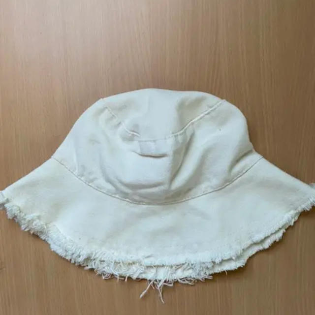 韓国♡UV 切りっぱなし　バケットハット　バケハ レディースの帽子(ハット)の商品写真