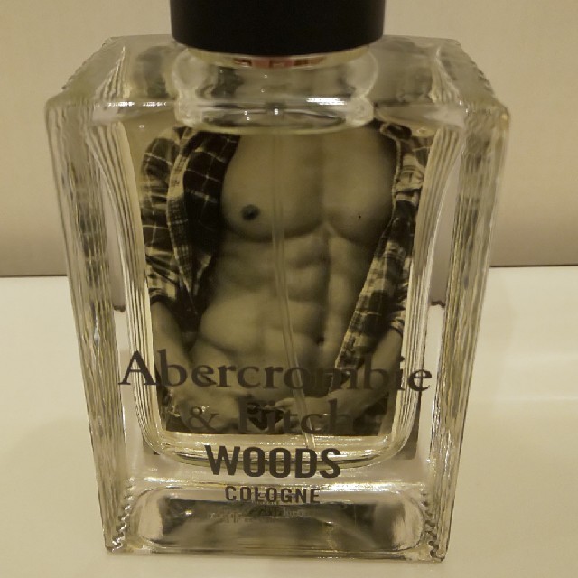 Abercrombie&Fitch(アバクロンビーアンドフィッチ)のAbercrombie&Fitch WOODS コスメ/美容の香水(香水(男性用))の商品写真