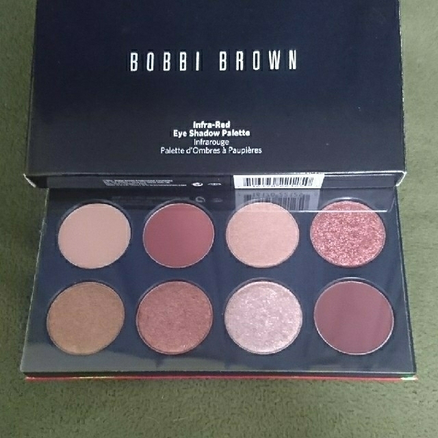 BOBBI BROWN(ボビイブラウン)のボビイブラウン インフラレッドアイシャドウパレット 限定 コスメ/美容のベースメイク/化粧品(アイシャドウ)の商品写真