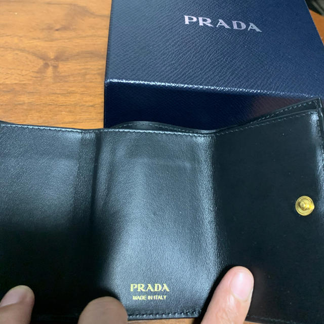 PRADA 黒　三つ折り財布 コンパクト ミニ ウォレット プラダ 1