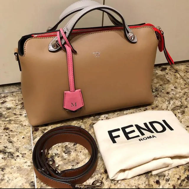 FENDI(フェンディ)のFENDI バイザウェイ レディースのバッグ(ショルダーバッグ)の商品写真