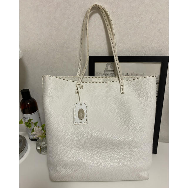 FENDI フェンディ セレリア ショルダーバッグ - ショルダーバッグ