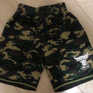 ミッチェルアンドネス(MITCHELL & NESS)のミッチェル＆ネス NBA シカゴ・ブルズ カモフラ柄 メッシュ ショートパンツ (バスケットボール)