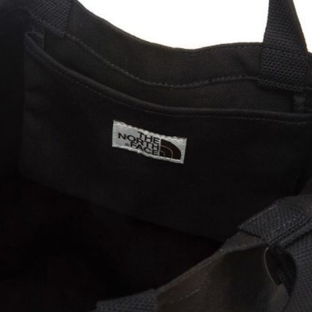 THE NORTH FACE(ザノースフェイス)のノースフェイス トート、ショルダーバッグ THE NORTH FACE メンズのバッグ(トートバッグ)の商品写真