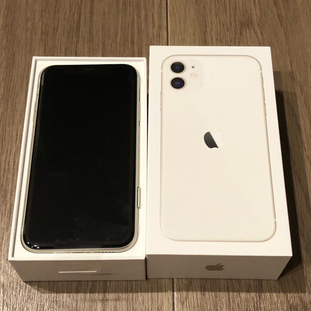 iPhone(アイフォーン)のiPhone 11 ホワイト 64 GB SIMフリー 新品未使用 スマホ/家電/カメラのスマートフォン/携帯電話(スマートフォン本体)の商品写真