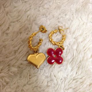 ルイヴィトン(LOUIS VUITTON)のルイヴィトン♡ピアス(ピアス)