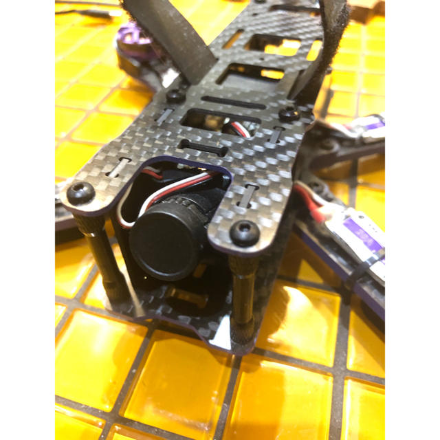 新品未使用 Eachine fpv レース ドローン DIY キット エンタメ/ホビーのおもちゃ/ぬいぐるみ(ホビーラジコン)の商品写真