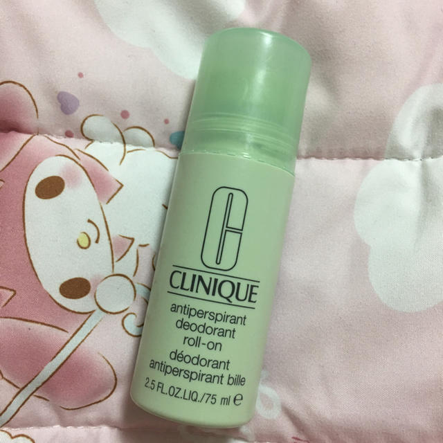 CLINIQUE(クリニーク)の〈CLINIQUE〉アンティ パースパイラント デオドラント ロールオン N コスメ/美容のボディケア(制汗/デオドラント剤)の商品写真