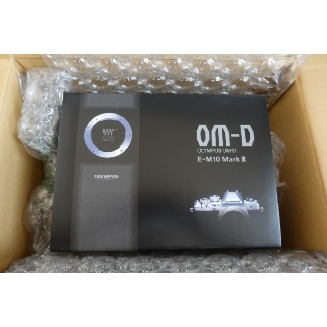 オリンパスOM-D E-M10 markⅢボディ新品未使用!メーカー保証-