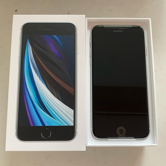 iPhone SE ◯新品・未使用・SIMフリー！◯64GB状態