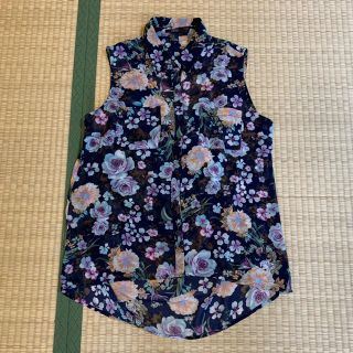 フォーエバートゥエンティーワン(FOREVER 21)のフォーエバー21 シャツ 袖なしブラウス ニコアンド ユニクロ GAP GU(シャツ/ブラウス(半袖/袖なし))