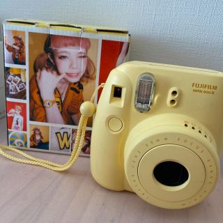 フジフイルム(富士フイルム)のFUJI FILM INSTAX MINI 8 YELLOW(フィルムカメラ)