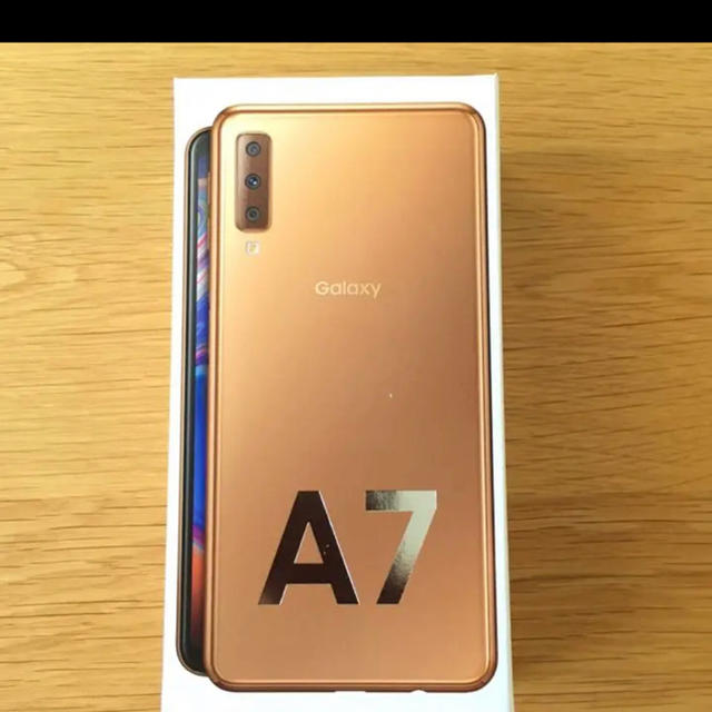 【新品・未開封】 Galaxy A7 64GB Simフリー ・ ゴールド