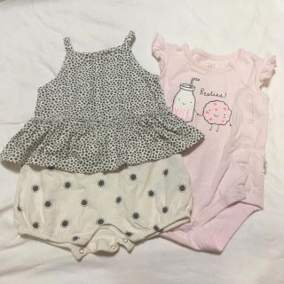 ベビーギャップ(babyGAP)のベビーギャップ　ロンパース  肌着　60 2枚セット　女の子(肌着/下着)