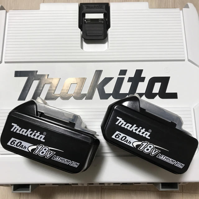 スポーツ/アウトドアmakita   純正　新品　未使用　BL1860B  2個セット　マキタ