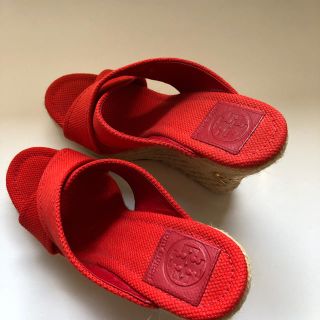 新品未使用【トリーバーチ】ウェッジサンダル 8 24.5センチ〜 25