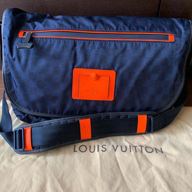 LOUIS VUITTON - ルイヴィトン　ショルダーバッグ　新品