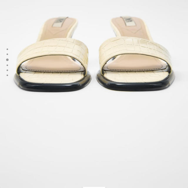ZARA(ザラ)のアニマル柄ヒールサンダル レディースの靴/シューズ(サンダル)の商品写真