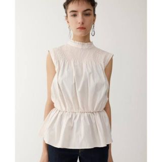 マウジー(moussy)のウエストギャザートップス(カットソー(半袖/袖なし))