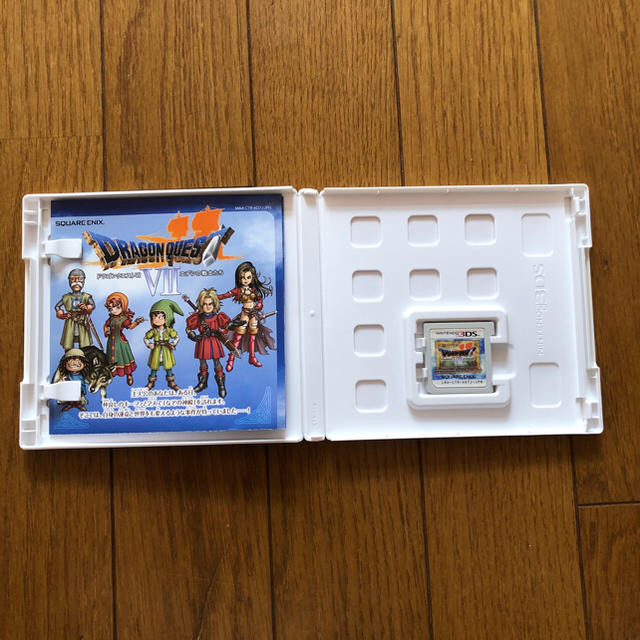 ドラゴンクエストVII　エデンの戦士たち 3DS エンタメ/ホビーのゲームソフト/ゲーム機本体(携帯用ゲームソフト)の商品写真
