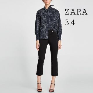 ザラ(ZARA)のzaraブラックミニフレアパンツ(カジュアルパンツ)