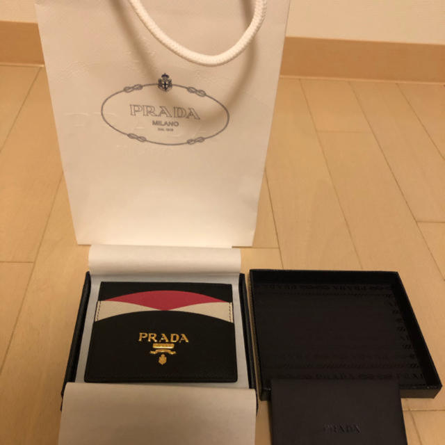 PRADA(プラダ)のPRADA サフィアーノレザー カードホルダー レディースのファッション小物(名刺入れ/定期入れ)の商品写真