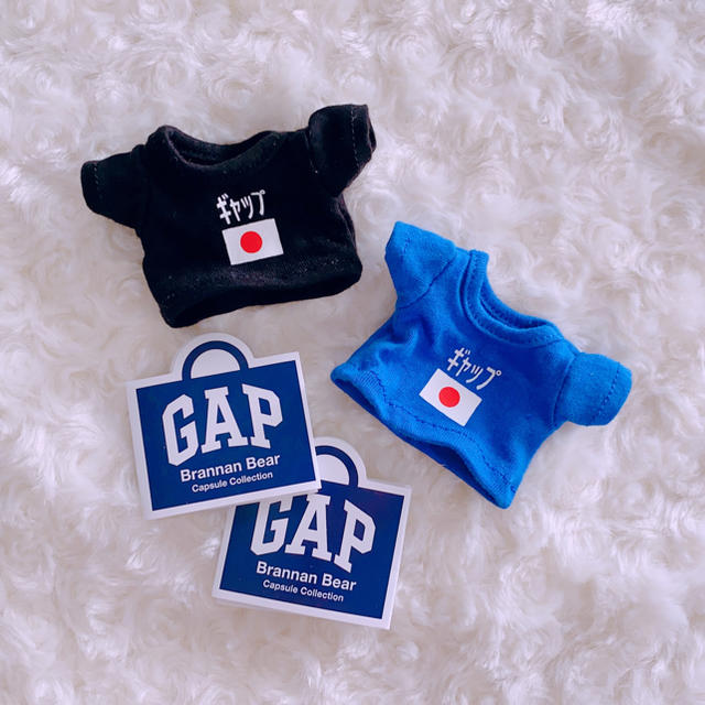 GAP(ギャップ)のGAP★ガチャガチャ　Tシャツ黒 エンタメ/ホビーのおもちゃ/ぬいぐるみ(キャラクターグッズ)の商品写真