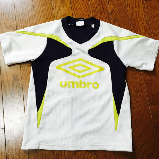 UMBRO(アンブロ)のumbroプラシャツサッカーゲームシャツ キッズ/ベビー/マタニティのキッズ服男の子用(90cm~)(その他)の商品写真