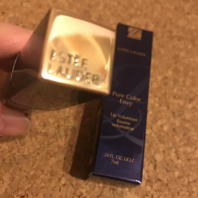 Estee Lauder(エスティローダー)のエスティーローダー　リップグロス コスメ/美容のベースメイク/化粧品(リップグロス)の商品写真