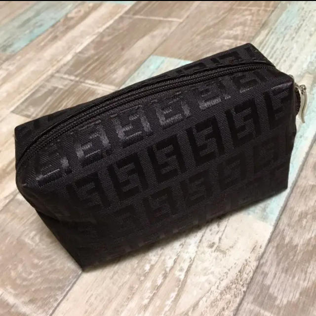 FENDI - FENDI ノベルティポーチ 新品の通販 by Gura 宜しくお願い致し