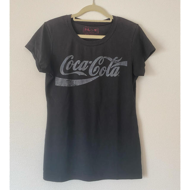 ZARA(ザラ)のコカコーラデザインTシャツ レディースのトップス(Tシャツ(半袖/袖なし))の商品写真