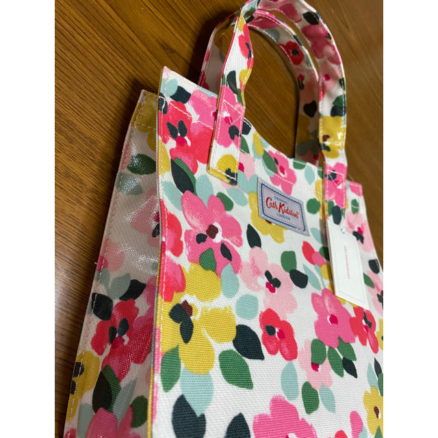 Cath Kidston(キャスキッドソン)の新品　キャスキッドソンバッグ　キャス・キッドソン　最終値下げ！ レディースのバッグ(トートバッグ)の商品写真