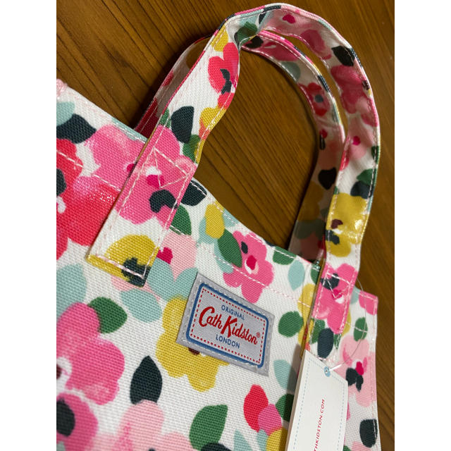 Cath Kidston(キャスキッドソン)の新品　キャスキッドソンバッグ　キャス・キッドソン　最終値下げ！ レディースのバッグ(トートバッグ)の商品写真