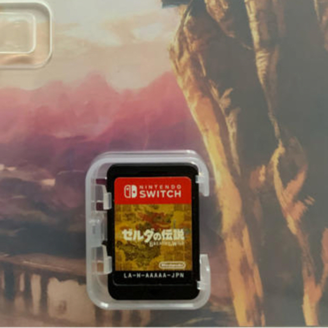 Nintendo Switch(ニンテンドースイッチ)のゼルダの伝説　ブレスオブザワイルド エンタメ/ホビーのゲームソフト/ゲーム機本体(家庭用ゲームソフト)の商品写真